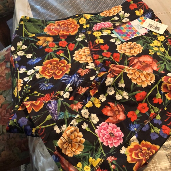 Capris - Picture 2 of 3